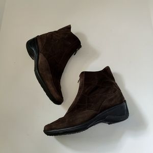 Aquatalia Suede Brown Ankle Boots